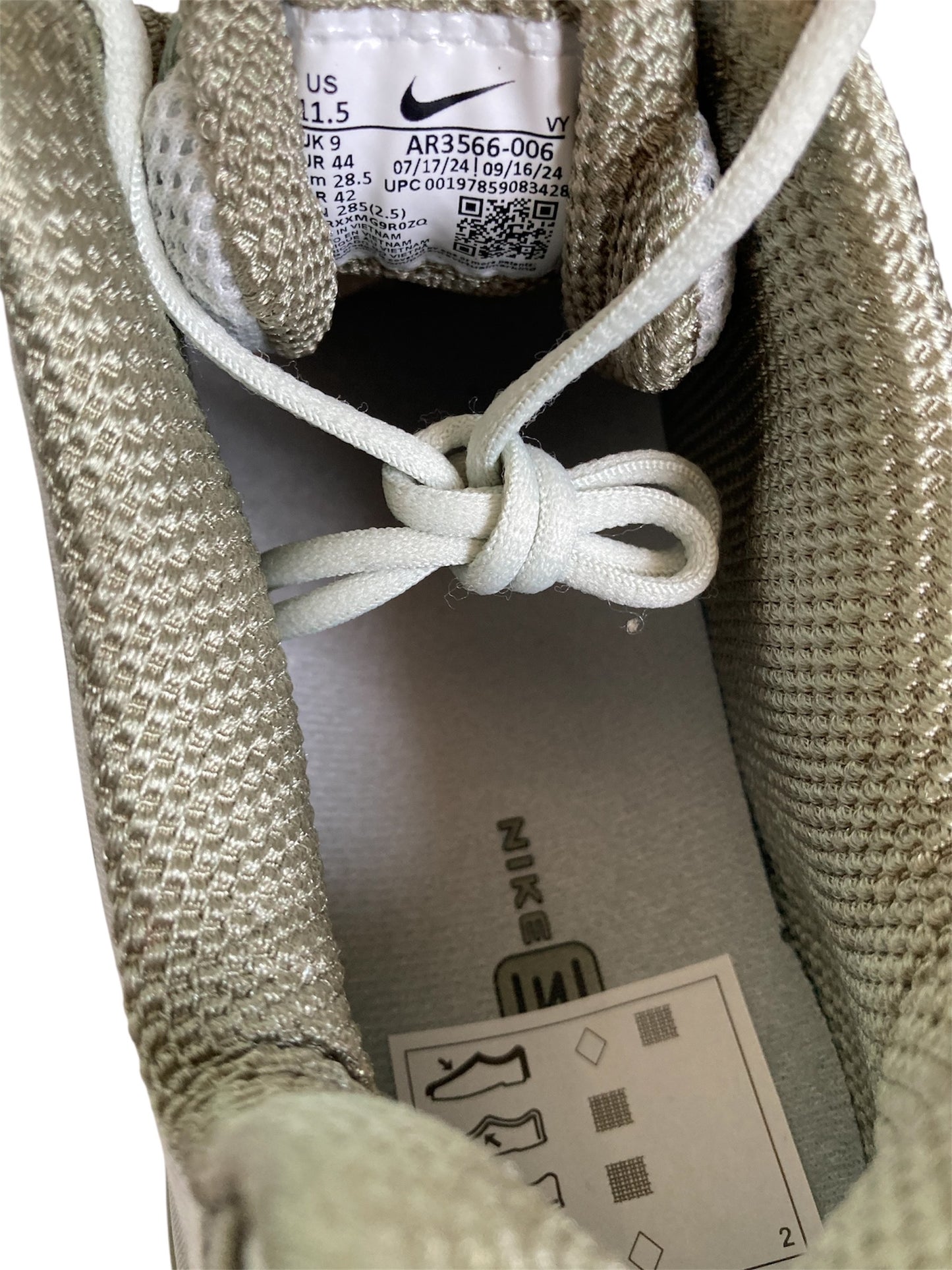Authentic Nike Shox TL Silver/White Light Army Trainers